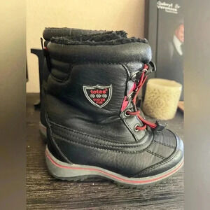 Totes winter boots size child 9